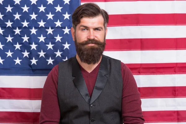 Bearded man school teacher teaching USA flag background, national education concept — Stock Photo, Image