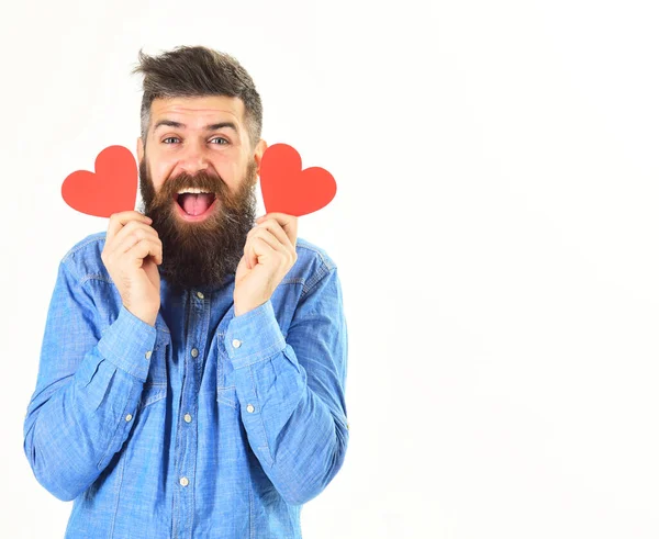 Hipster in love celebra el día de San Valentín o envía tarjetas de San Valentín —  Fotos de Stock