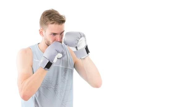 Man-Boxer-Training, um im Sport erfolgreich zu sein. Der Mann trainiert in Boxhandschuhen. Boxweltmeister. Der Erfolg begleitet Sie. Teilnahme an sportlichen Aktivitäten — Stockfoto