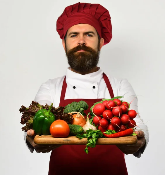 Gesunde Ernährung und Kochkonzept. Koch mit ernstem Gesicht — Stockfoto