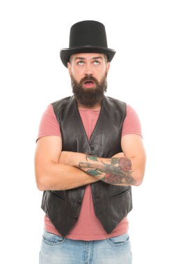 Biraz sihir görmeye hazırım. Sihirbaz hilesi performans konsepti. Sirk sihirbazlığı gösterisi. Sihirbaz sirk çalışanı. Sakallı adam neşeli yüz problemi sihirbaz olarak çözer. Sihirbaz karakteri