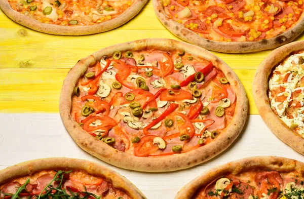 다른 피자 세트의 메뉴. 패스트 푸드 레스토랑 컨셉. — 스톡 사진