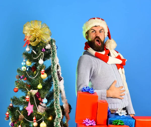 Black Friday before Christmas concept. Guy or hipster shopper — Stock Photo, Image