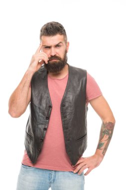 Farklı bir şekilde düşün. Erkeklik kavramı. Berber dükkanı ve sakal bakımı. Bıyık ve sakal stili. Moda modası sakal tımar etme. Düşünceli adam karar verir. Sakallı hippi, vahşi adam.