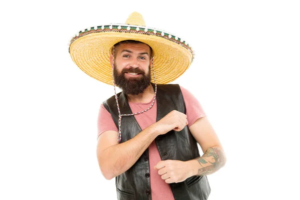 Μεξικάνικο πάρτι. Γιορτάστε τις παραδοσιακές μεξικάνικες διακοπές. Guy χαρούμενη εορταστική στολή έτοιμη να γιορτάσει. Η Μεξικάνικη μελωδία τον οδηγεί. Άνθρωπος γενειοφόρος χαρούμενος τύπος φορούν σομπρέρο μεξικάνικο καπέλο — Φωτογραφία Αρχείου