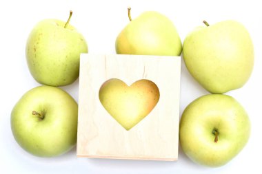 Elma ve kırsal çevrenin bileşimi. Eko biçimi