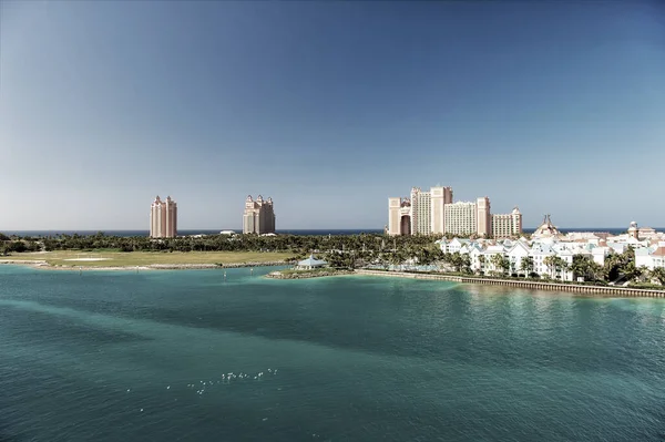El complejo Atlantis Paradise Island, ubicado en las Bahamas — Foto de Stock