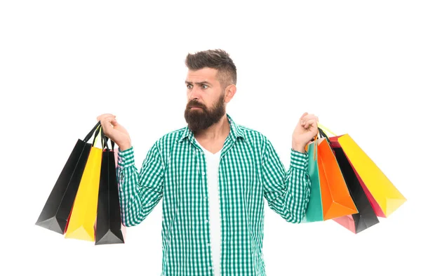 Shopaholiskt. Svart fredag. Cybermåndag. Shopping försäljning. Man barberare bryr sig. Gammal hipster med skägg. Skäggig man med shoppingväskor brutalt överraskad kaukasisk hipster med mustasch. Shopping — Stockfoto