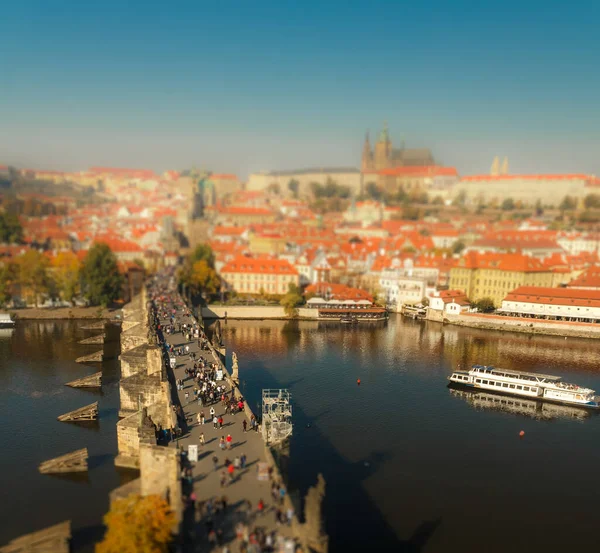 Charles Köprüsü Prag Kalesi Nin Tilt Shift Fotoğrafçılık Manzarası Prag — Stok fotoğraf