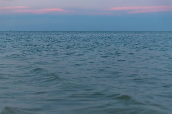 Красиве Спокійне Море Помаранчевим Небом Ввечері — стокове фото