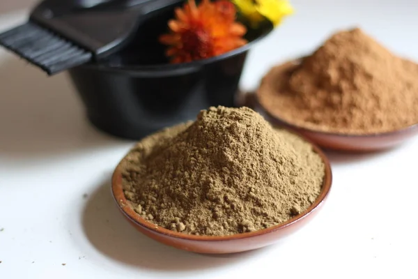 Henna powder for hair colouring