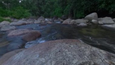 Nehir Kiriwong köyü, Lan Saka bölgesi Kiriwong köyü, Nakhon si thammarat, Tayland