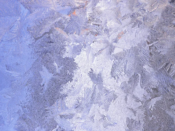 Серебряный зимний фон с инеем — стоковое фото