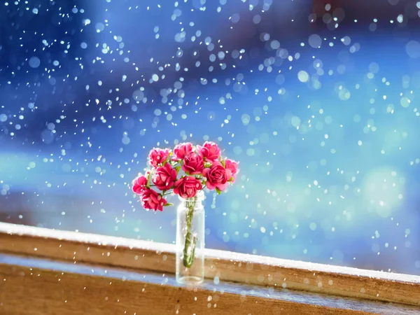 Floresta borrada e céu e flor com De focado Bokeh arte de fundo para textura de papel, conceito de design de pano de fundo — Fotografia de Stock