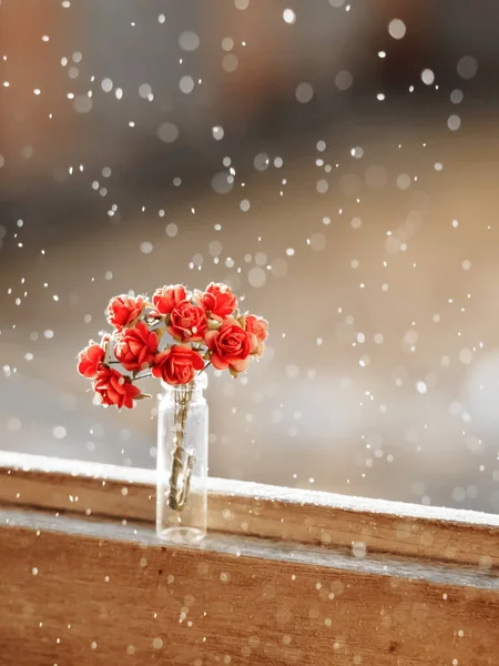 Floresta borrada e céu e flor com De focado Bokeh arte de fundo para textura de papel, conceito de design de pano de fundo — Fotografia de Stock