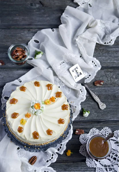 Tasty Carrot Cake Cream Cheese Frosting — Stock Photo, Image