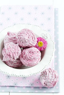 tatlı blackberry zephyr ışık arka plan üzerinde