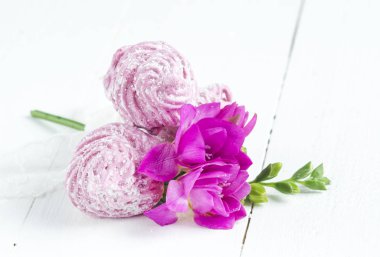 tatlı blackberry zephyr ışık arka plan üzerinde