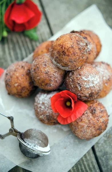 Пончики Свежим Сыром Сахарной Пудрой — стоковое фото