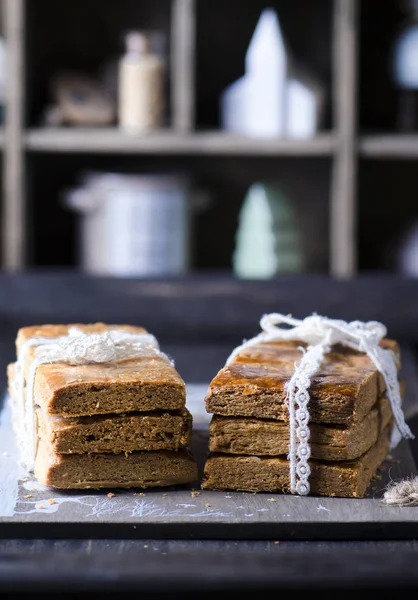 Delicioso Shortbread Sobre Fondo Madera Oscura — Foto de Stock