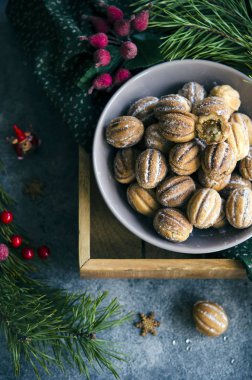 Ev yapımı tatlı fındık tatlı kase üstten görünüm