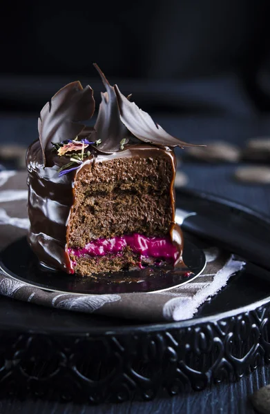 Шоколадный Торт Темным Шоколадом Малиной Шоколадной Глазурью — стоковое фото