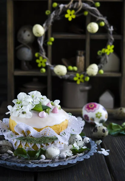 Easter Carrot Cake Decorated White Flowers Selective Focus — Stock Photo, Image