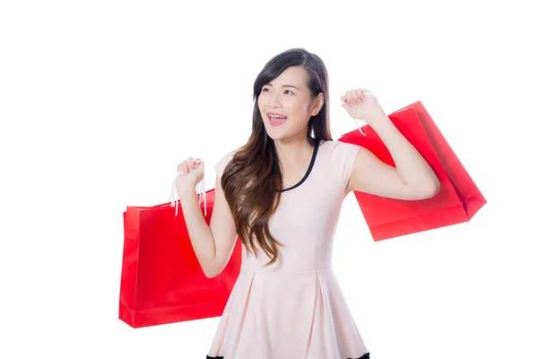 Vackra leende asiatiska unga kvinnor med shopping försäljning väskor Isol — Stockfoto