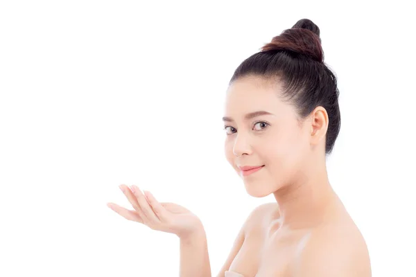 Asian of portrait beautiful young woman showing with healthy cle — Stock Photo, Image