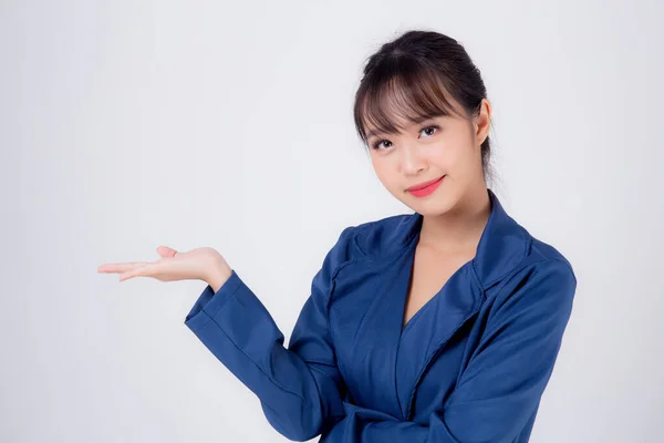 Hermoso retrato joven asiático mujer de negocios presentando y sho —  Fotos de Stock