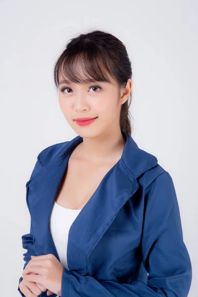 Vacker porträtt unga företag asiatisk kvinna står med conf — Stockfoto