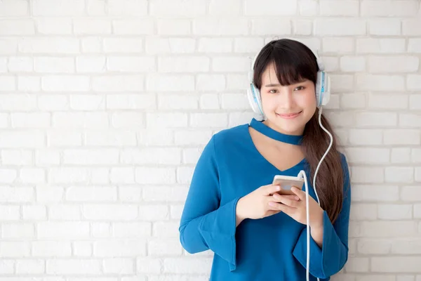 Beautiful Portrait Asian Young Woman Standing Happy Enjoy Fun Listen — Stock Photo, Image