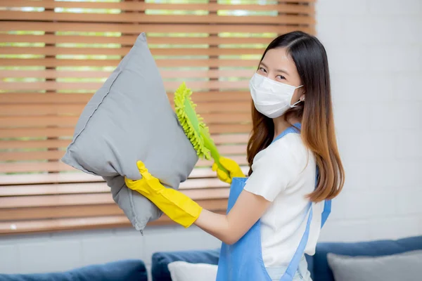 Young Asian Woman Face Mask Gloves Cleaning Dust Duster Sofa — Stock Photo, Image