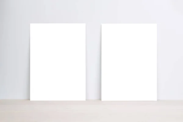 Leere Papierbögen Kopierraum Mit Attrappe Auf Holztisch Plakat Und Einladung — Stockfoto