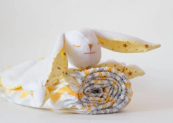 Textilier För Babyartiklar Leksaker Kaniner Att Sova Lakan Elastiskt Band — Stockfoto