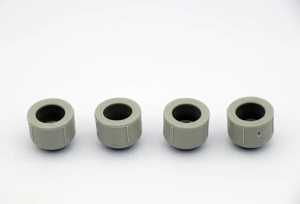 Polipropilenden yapılmış borular için bileşenler