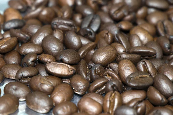 Kavrulmuş kahve çekirdekleri, arka plan olarak kullanılabilir.