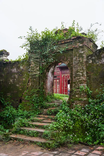 Hue Vietnam Eski Kalıntılar Garden Imparatorluk Yasak Şehir Içinde Kraliyet — Stok fotoğraf