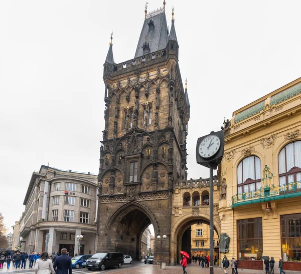 Prague Çek Cumhuriyeti Şubat 2019 Barut Kulesi Nin Gotik Ortaçağ — Stok fotoğraf