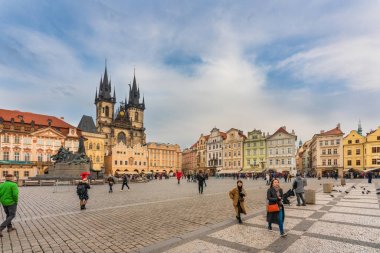 Prag, Çek Cumhuriyeti-31 Ocak 2019. Prag 'ın eski kent bölgesinde, 31 Ocak 2019 tarihi binaları ile ünlü Eski Kent Meydanı.