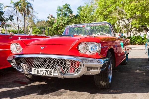 Habana Cuba Octubre 2016 Vintage Clásico Estilo Antiguo Coche Rojo — Foto de Stock