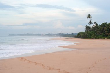 Koggala sri lanka'da Hint okyanusu plajı 