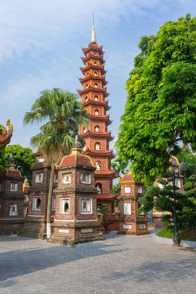 Vista Pagoda Tran Quoc West Lake Hanoi Vietnam Imágenes De Stock Sin Royalties Gratis