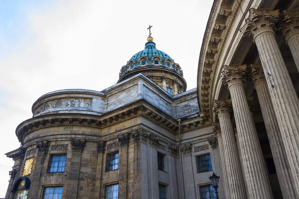 Kazan Katedrali (Our Lady bir Kazan Katedrali). Bir Rus Ortodoks Kilisesi, Saint Petersburg, Rusya.