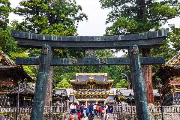 日本の秋の日光の日光東照宮寺の日光 2018 観光客訪問 — ストック写真