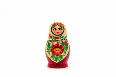 Matryoshka Dolls beyaz bir arka plan üzerinde izole. Rus Ahşap 