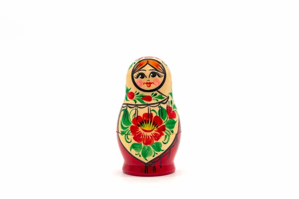 Matrjoschka-Puppen isoliert auf weißem Hintergrund. Russisches Holz — Stockfoto