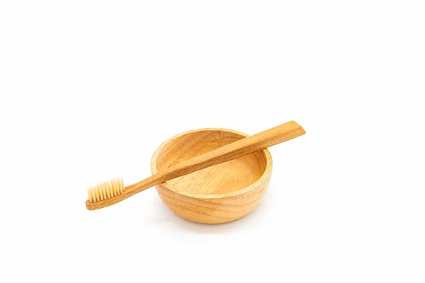 Bambus-Zahnbürste auf weißem Hintergrund. — Stockfoto