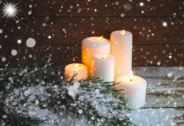 Noel mumlar ve kar. Noel arka plan.