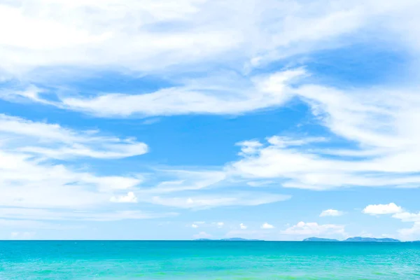 Бирюзовый Океан Красивый Пляж Белым Песком Летний Тропический Морской Пляж — стоковое фото